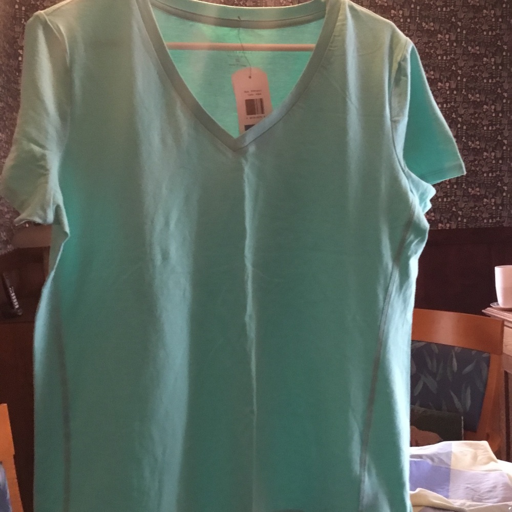 Calvin Klein Performance Quick Dry aqua Tee, size XL, never worn